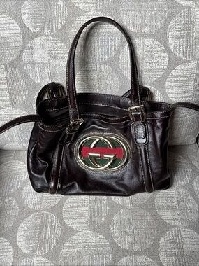 Beautiful Vintage Dark Brown Leather Gucci Shoulder Tote Bag. Original Owner